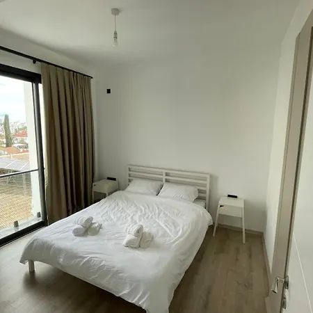 Modern Balcony Flat In Dereboyu - Walk Everywhere Apartament