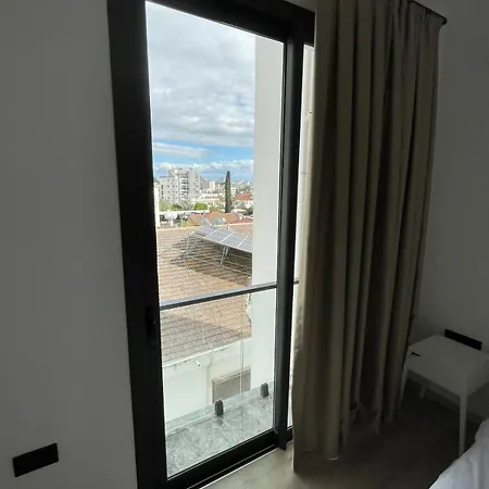 Apartman Modern Balcony Flat In Dereboyu - Walk Everywhere