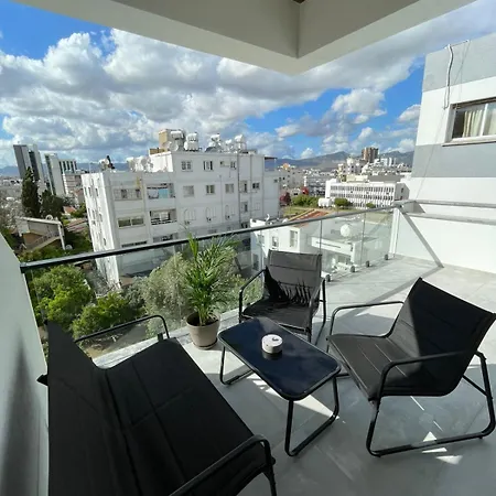 Modern Balcony Flat In Dereboyu - Walk Everywhere * Nicosia